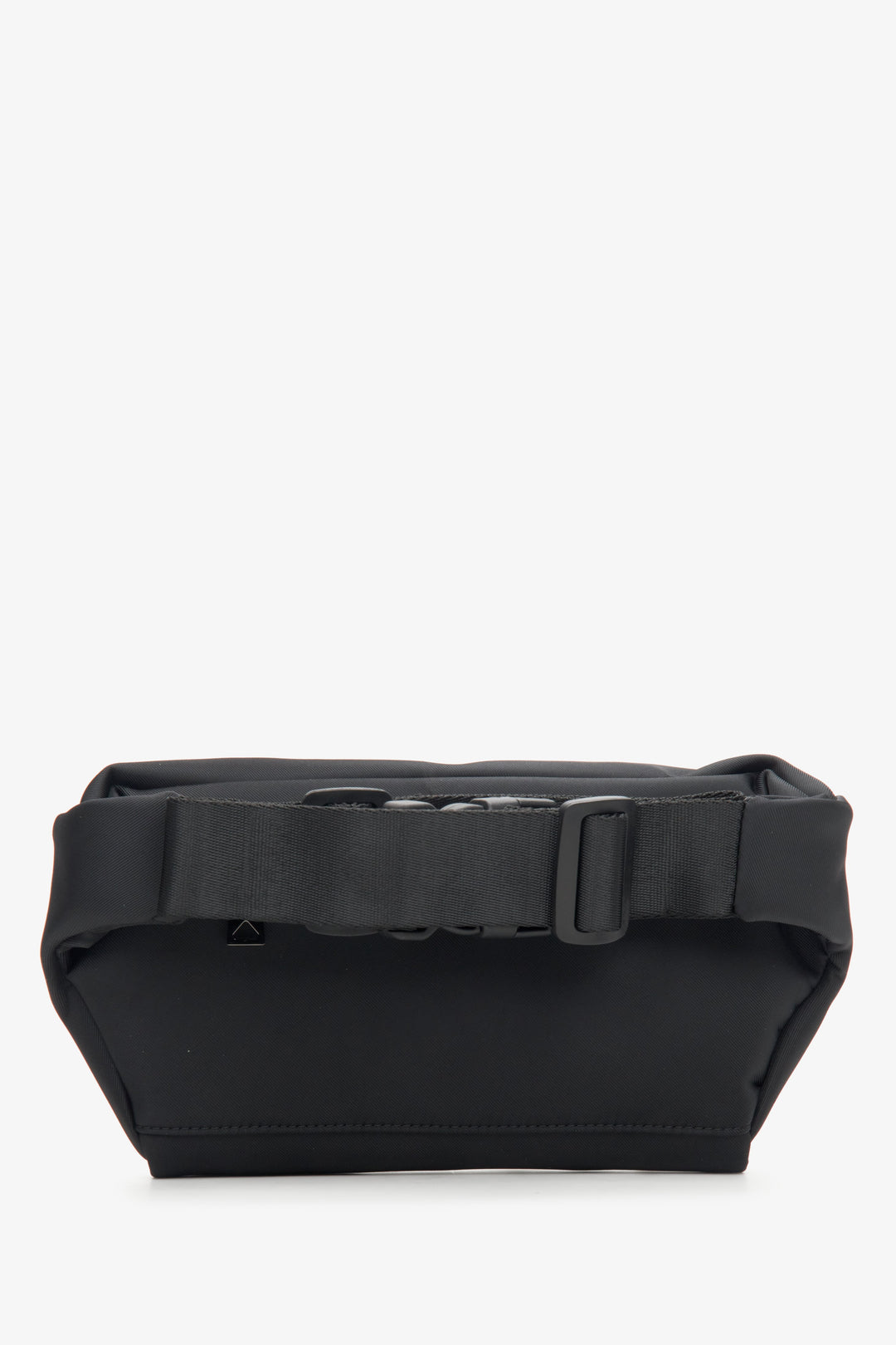 Men's black waist bag with a comfortable strap by Estro - reverse side.