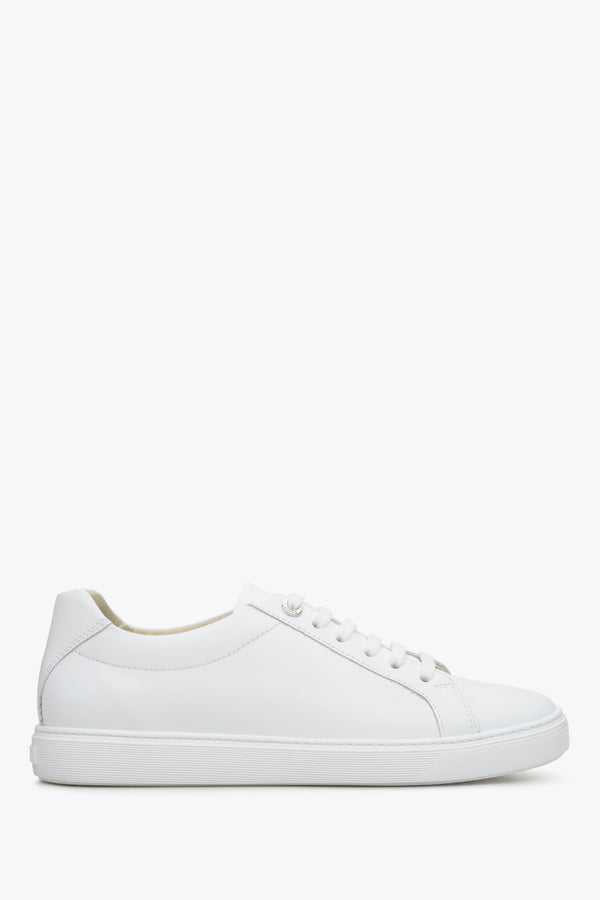 Women's White Low-Top Sneakers made of Genuine Leather Estro ER00111149.