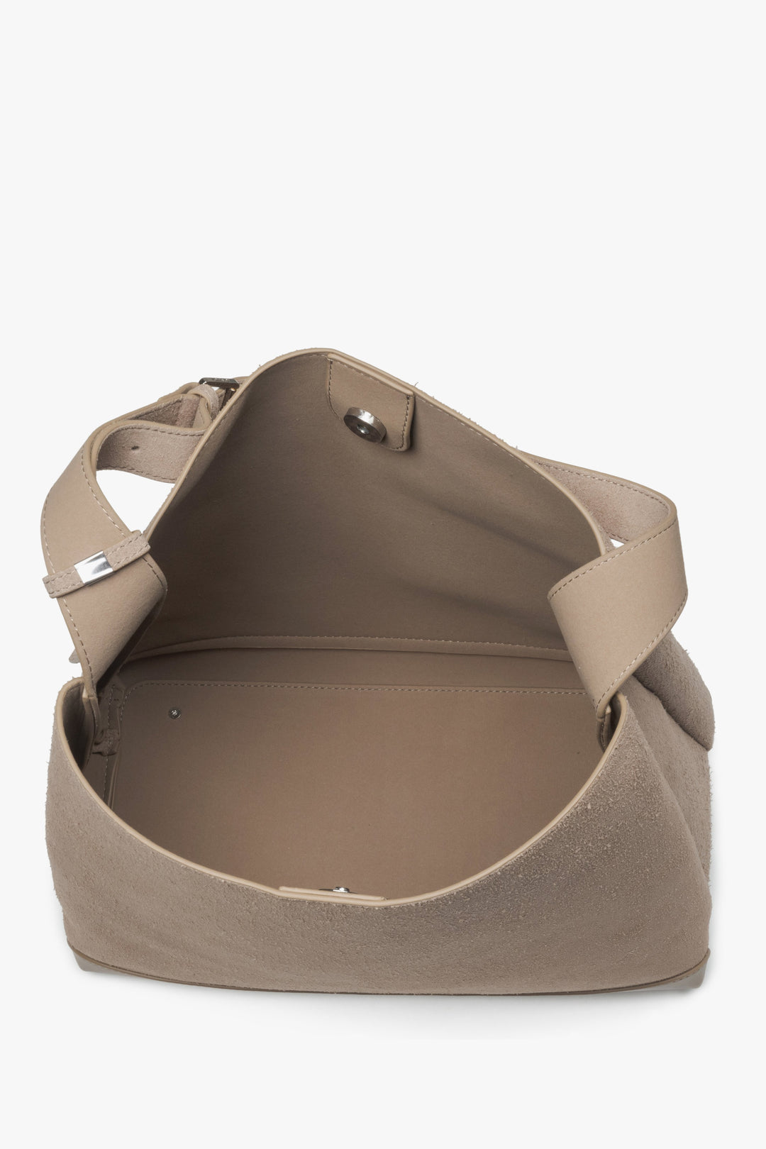 A stylish beige women's bag by Estro, made of genuine velour, designed for comfortable shoulder wear – interior of the model.