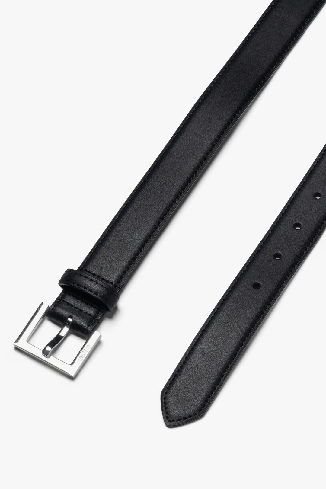 A black genuine leather belt by Estro (ER00116104), featuring classic silver hardware.