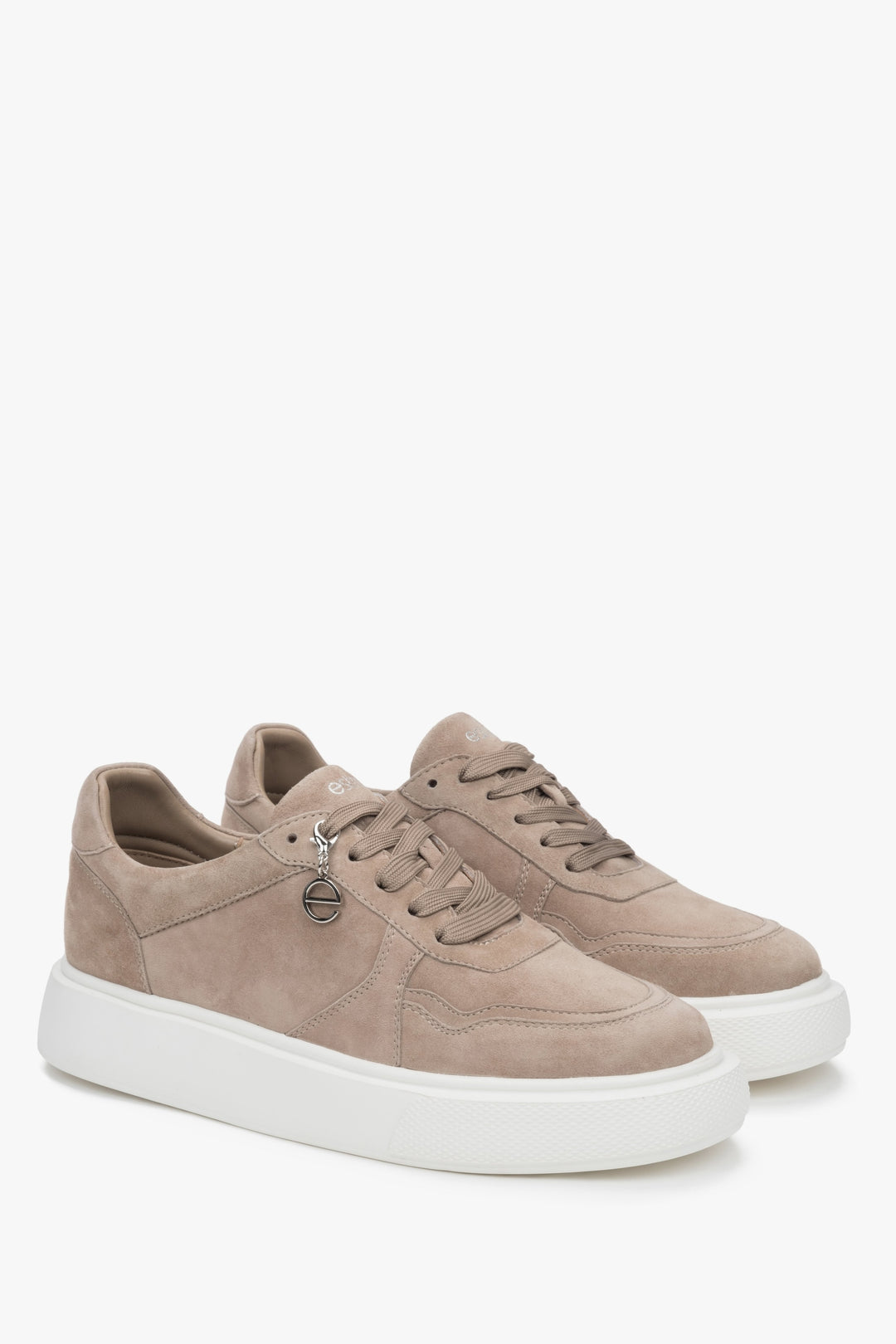 Stylish brown Estro women's sneakers, made of soft velour and set on a flexible, comfortable sole.