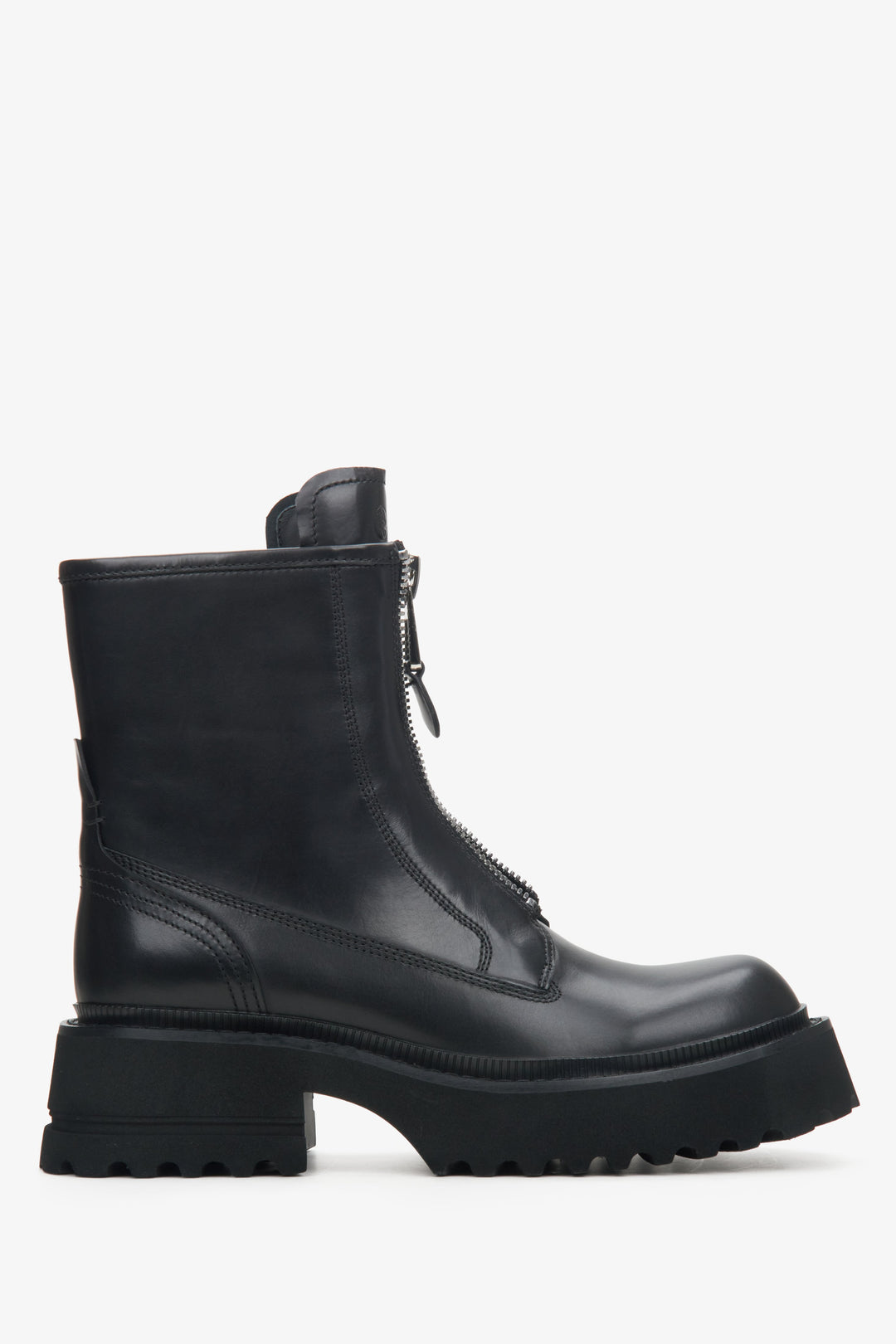 Women's Black Boots made of Genuine Leather with Decorative Zipper Estro ER00114331.