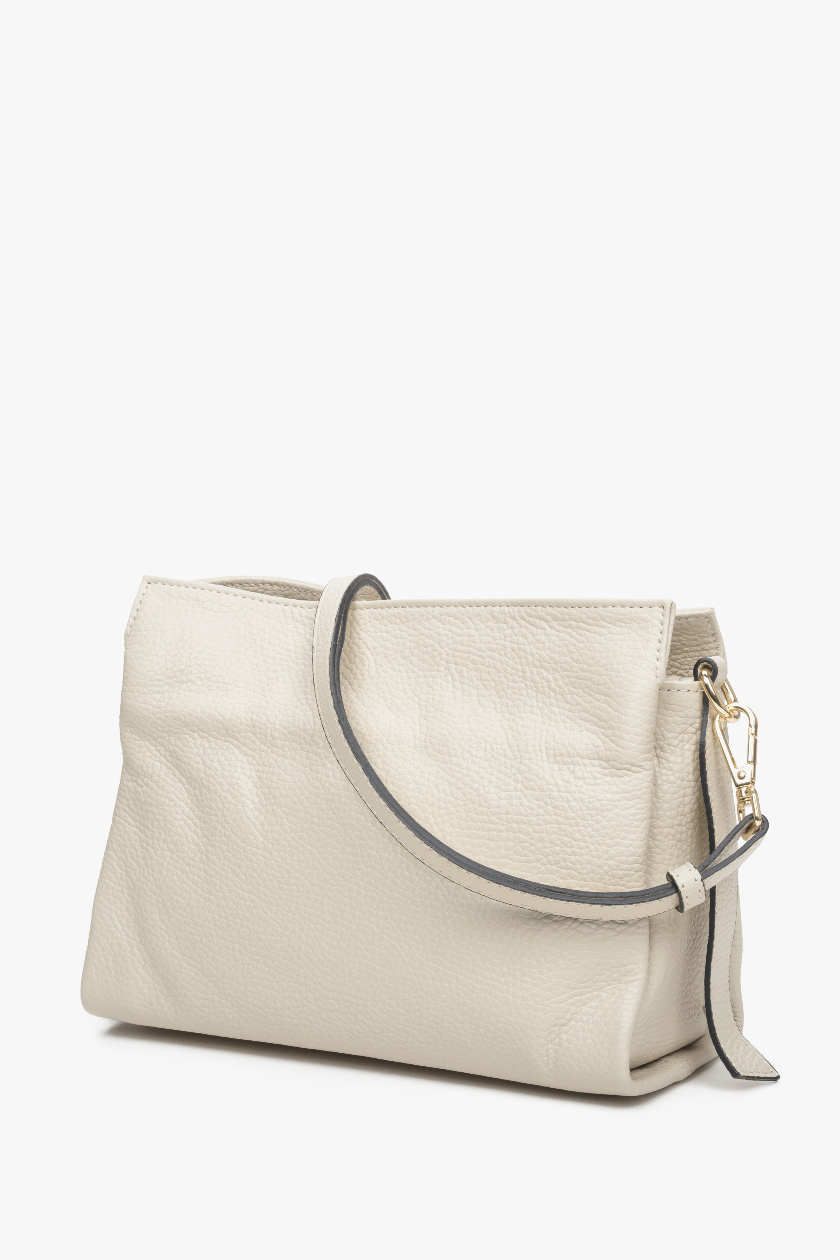 Women's Beige Leather Crossbody BagšŖ” Handmade in Italy ā ESTRO