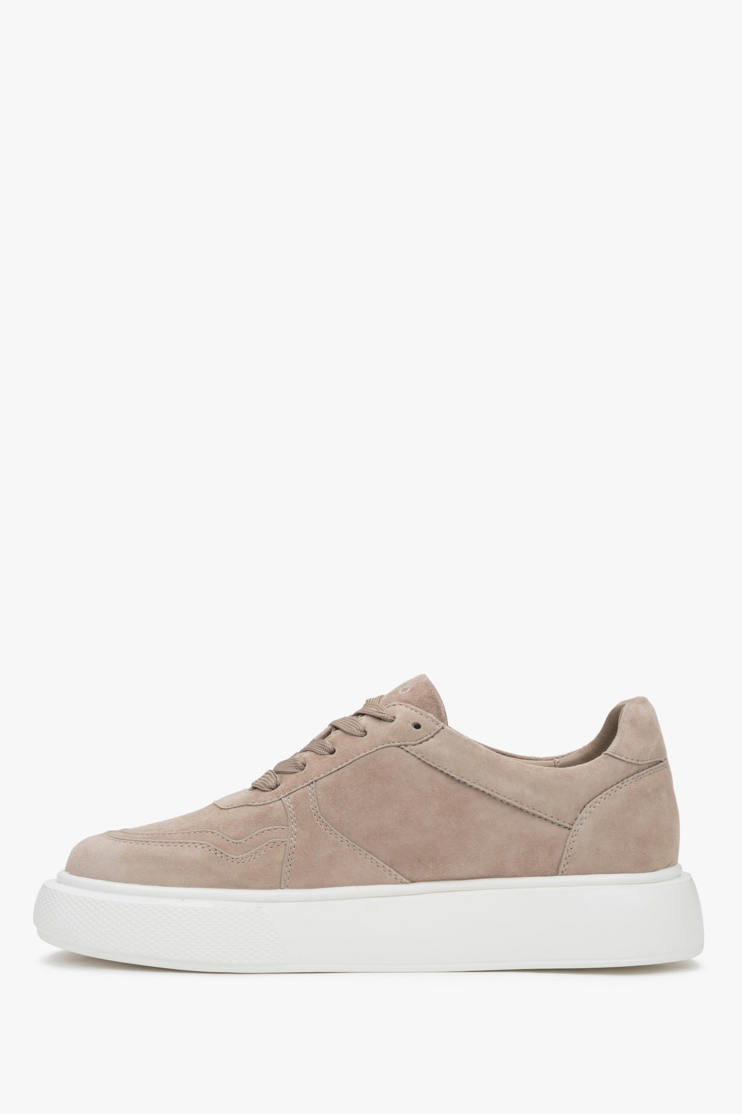 Comfortable brown Estro women's sneakers, made of soft velvet and equipped with a flexible sole.