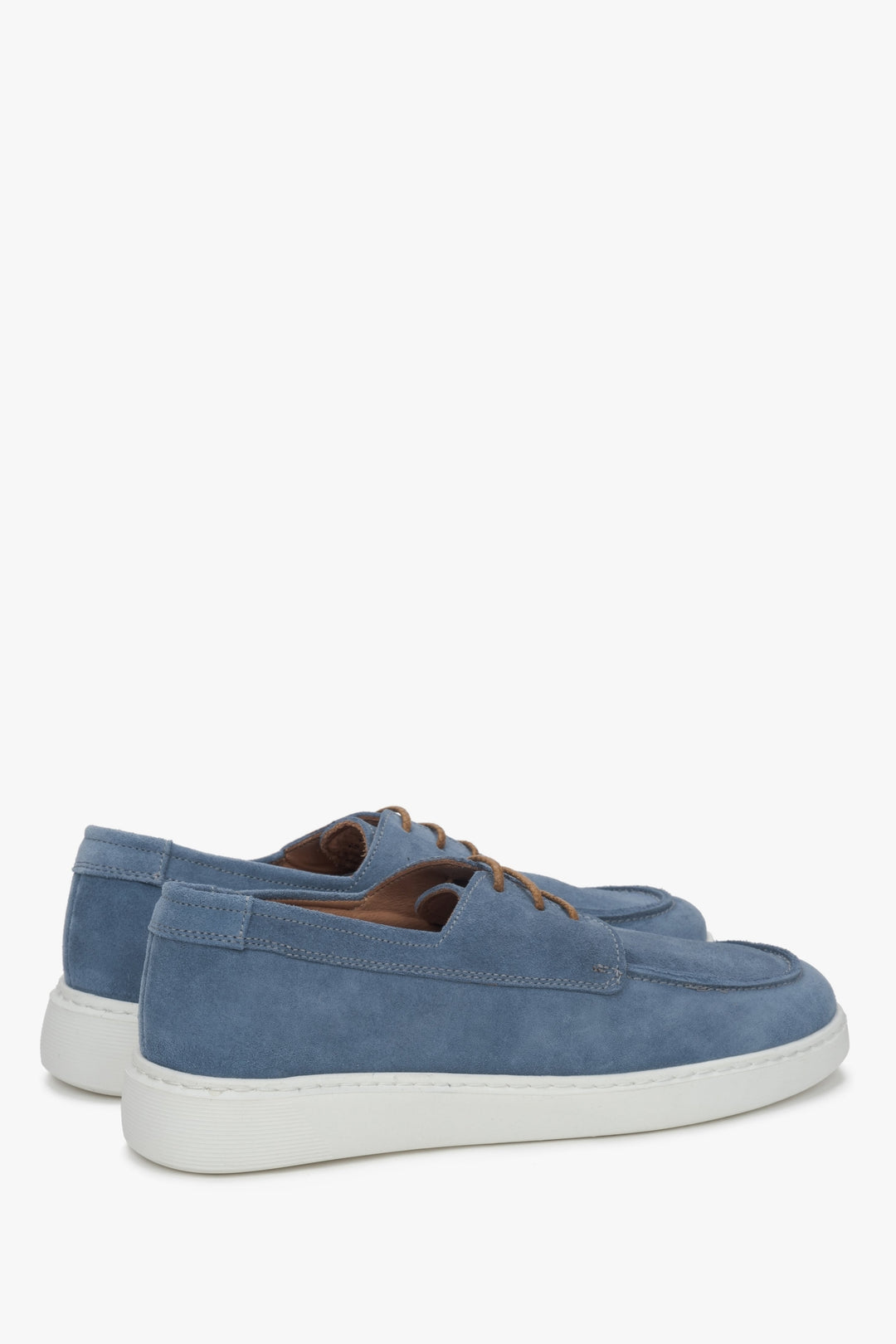 Men's blue derby shoes made of natural velour.