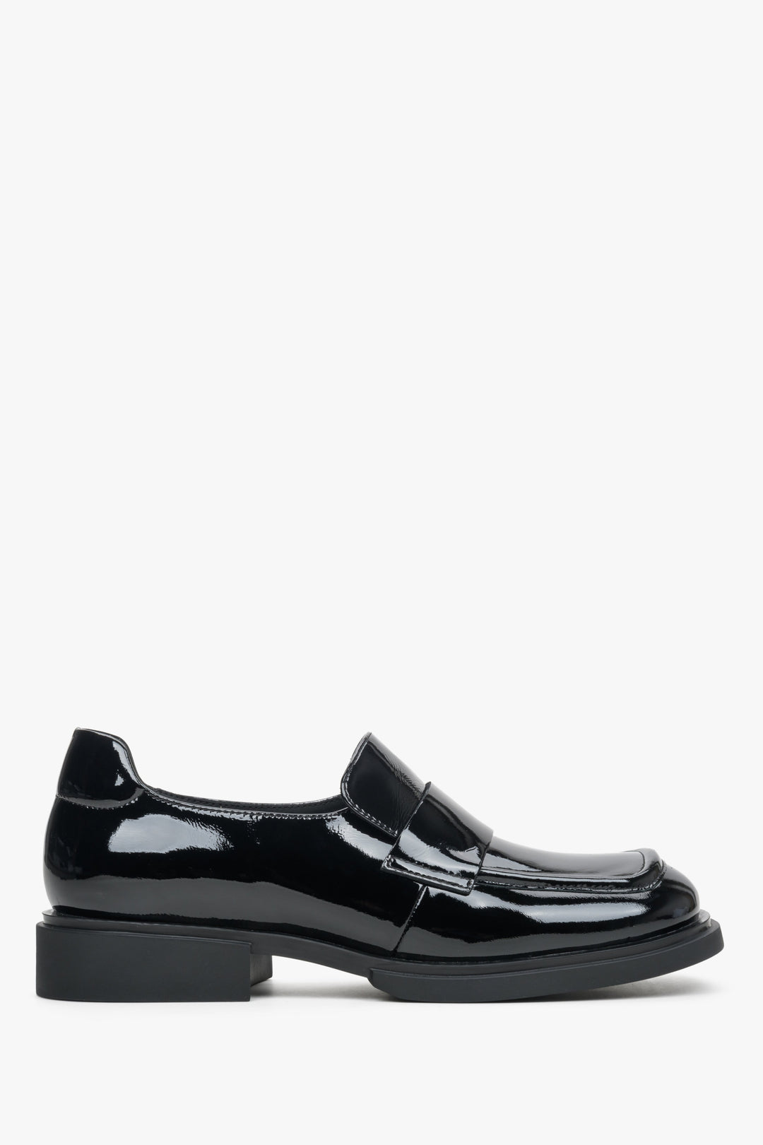 Women's Black Moccasins made of Patent Genuine Leather Estro ER00113590.
