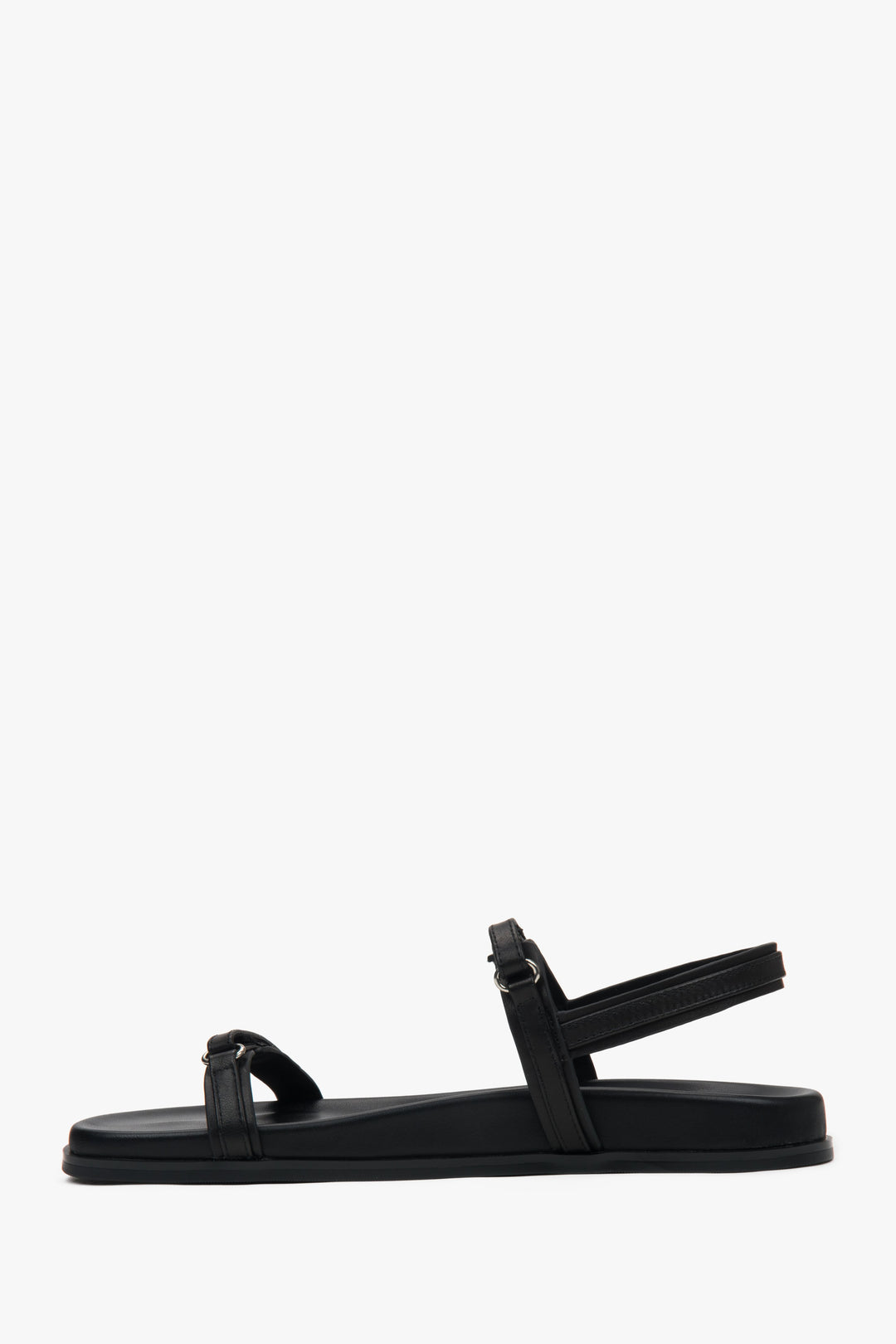 Black Estro women's sandals with thin straps and soft lining, perfect for summer.