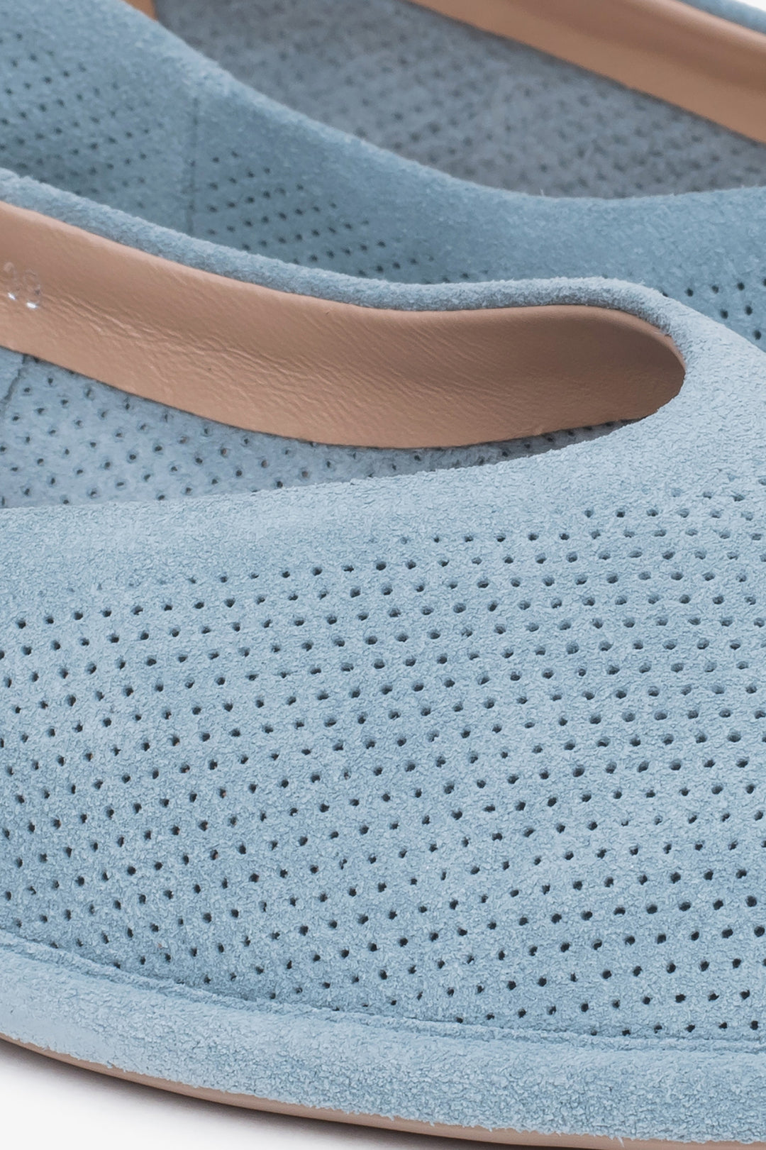 Blue velour women's ballet flats by Estro – close-up on the details.