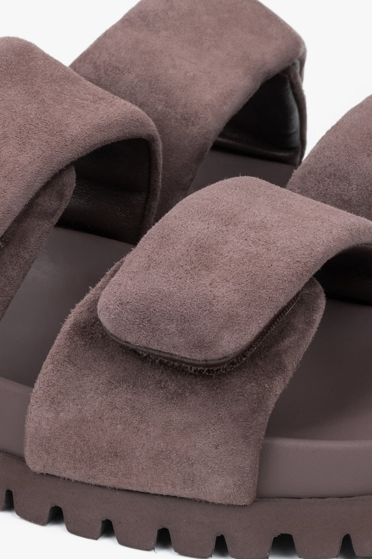 Dark brown velour women's slides by Estro - a combination of genuine leather and soft straps - close-up of the details.