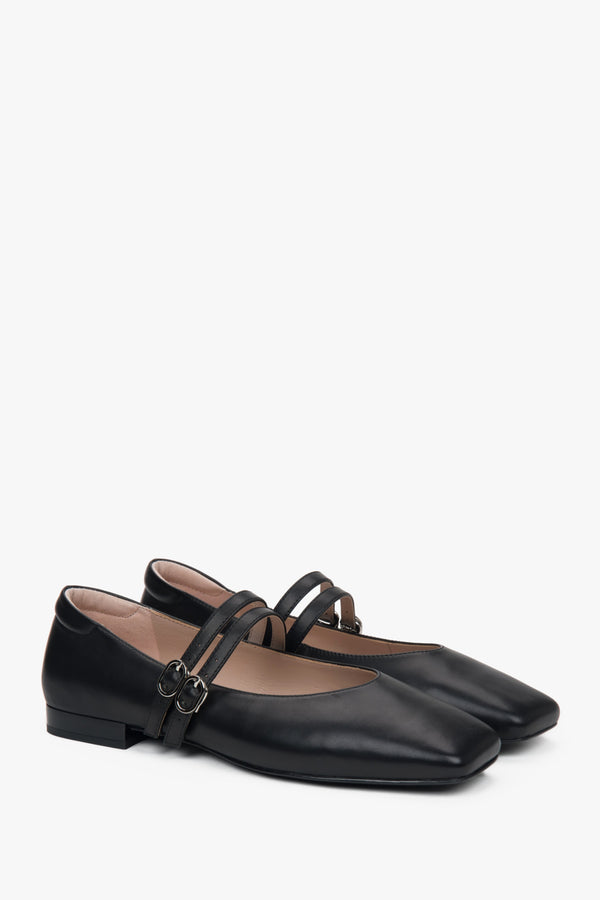 Elegant black Estro women's ballet flats, made of genuine leather and set on a comfortable low heel.