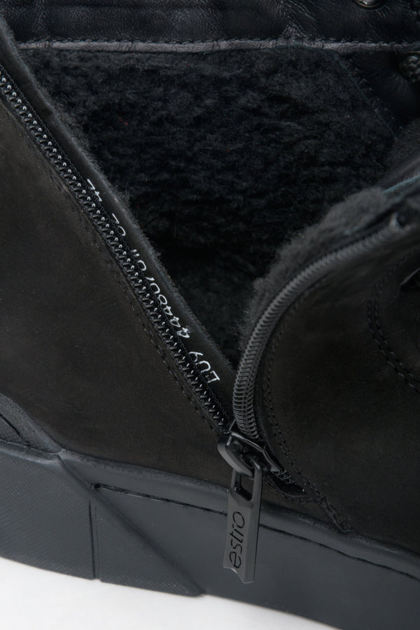 Men's black high-top sneakers by Estro in suede - close-up on the lining.