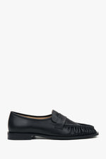 Women's Black Leather Loafers with Decorative Gathering Estro ER00117193.