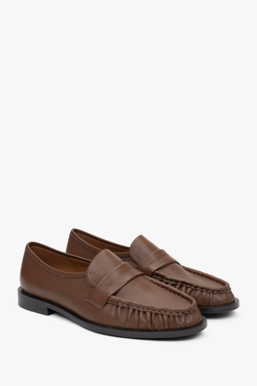 Stylish brown women's loafers by Estro, crafted from high-quality natural leather, featuring decorative gathering.