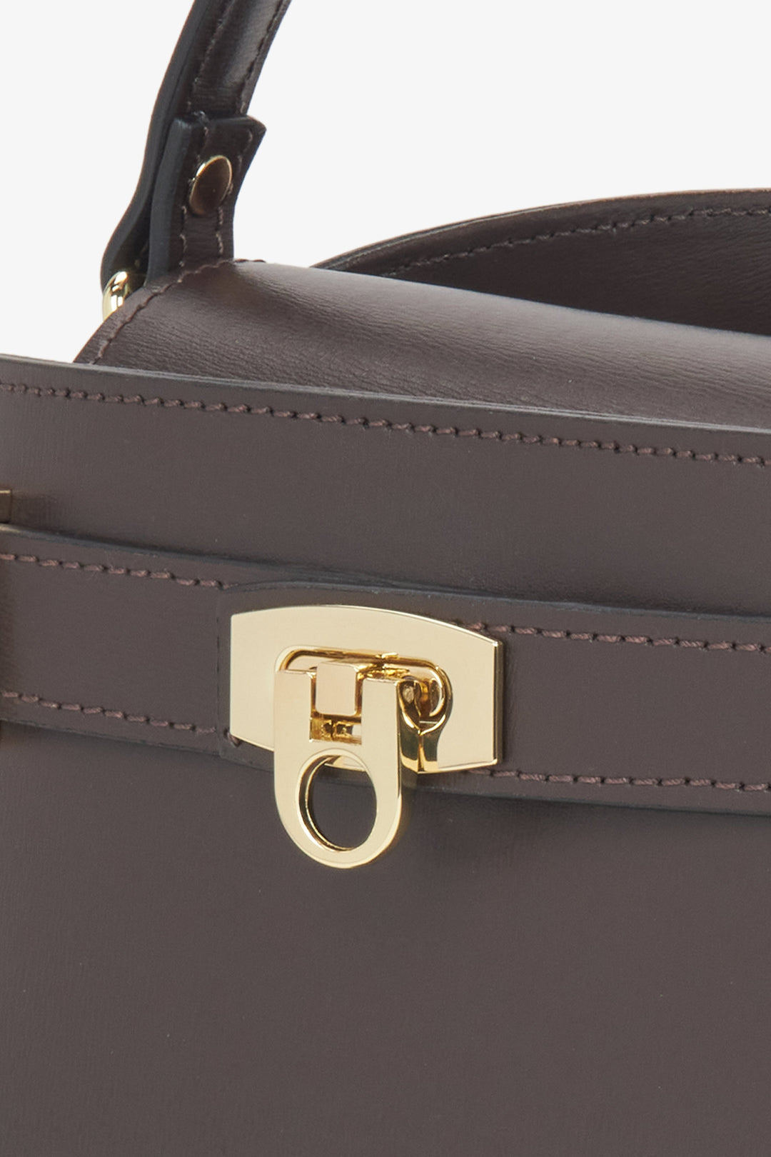 Handbag made of genuine Italian leather – details.