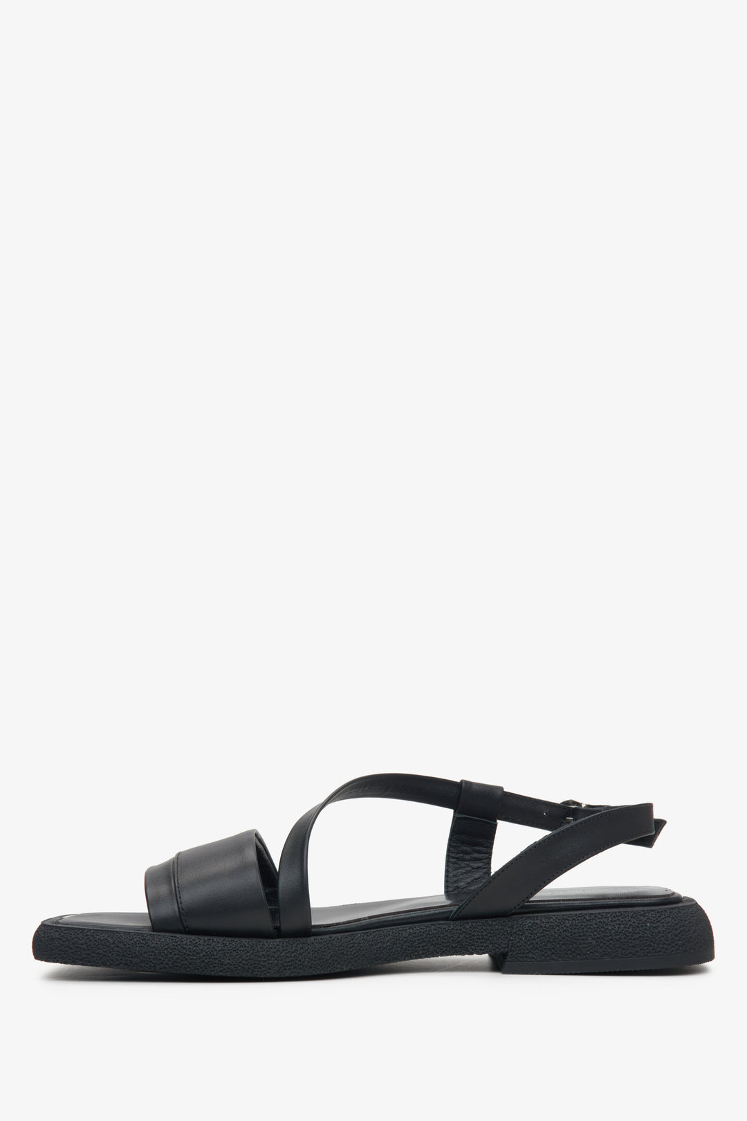 Elegant black leather sandals for women by Estro, made from natural leather.Women's Shoes