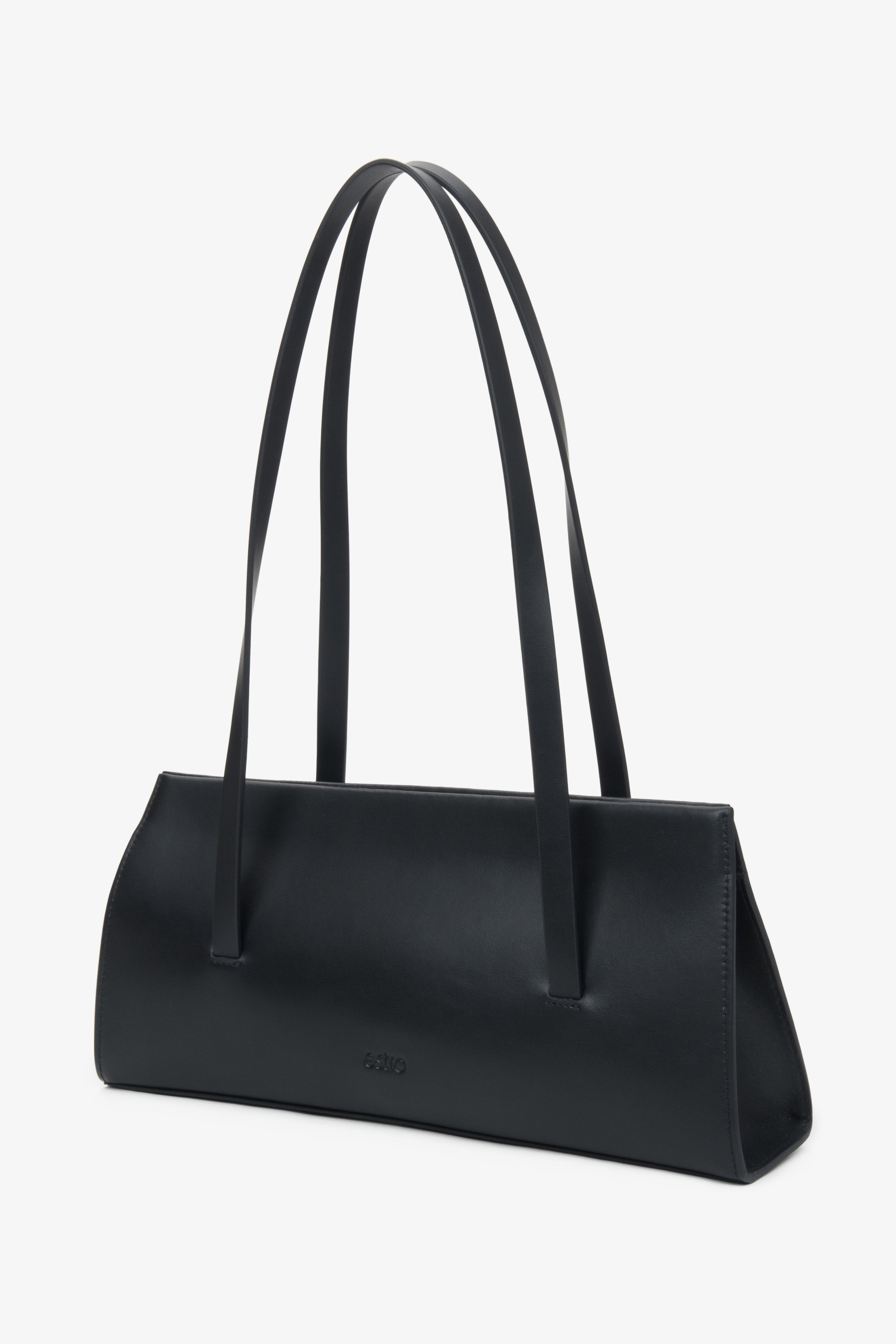 Stylish black women's handbag by Estro, made of natural leather and equipped with long handles for shoulder wear.