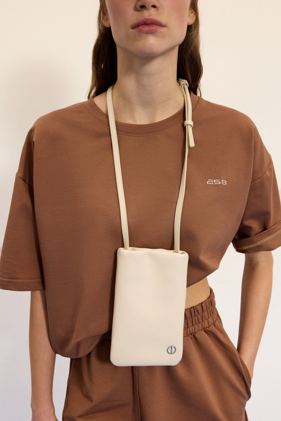 Women's Light Beige Leather Phone Bag Estro ER00116881.