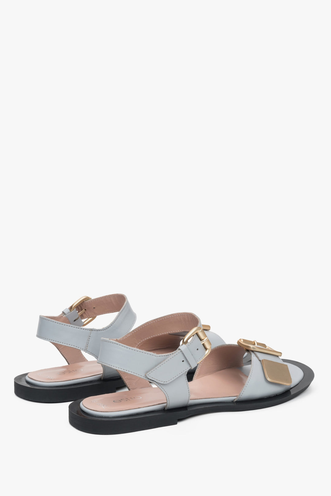 Elegant and stylish light blue women's sandals by Estro, model ER00117384, made of leather.