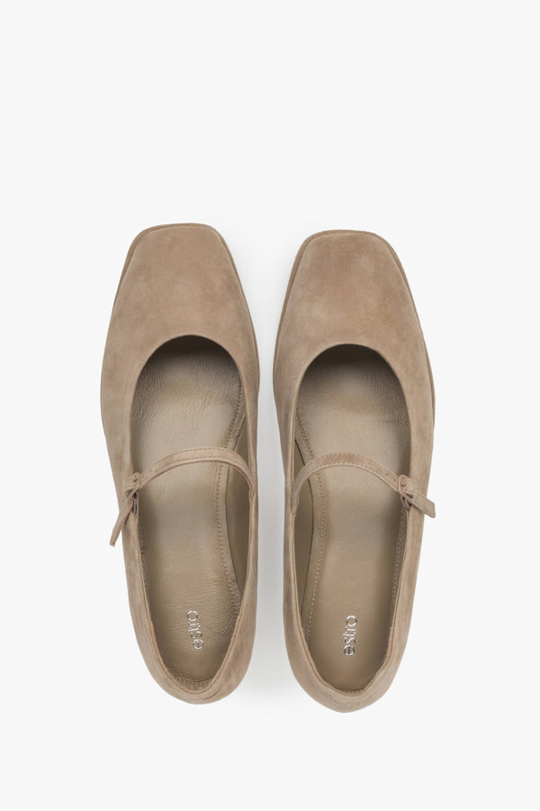 Delicate women's ballet flats made of natural velour leather with a velvety softness.