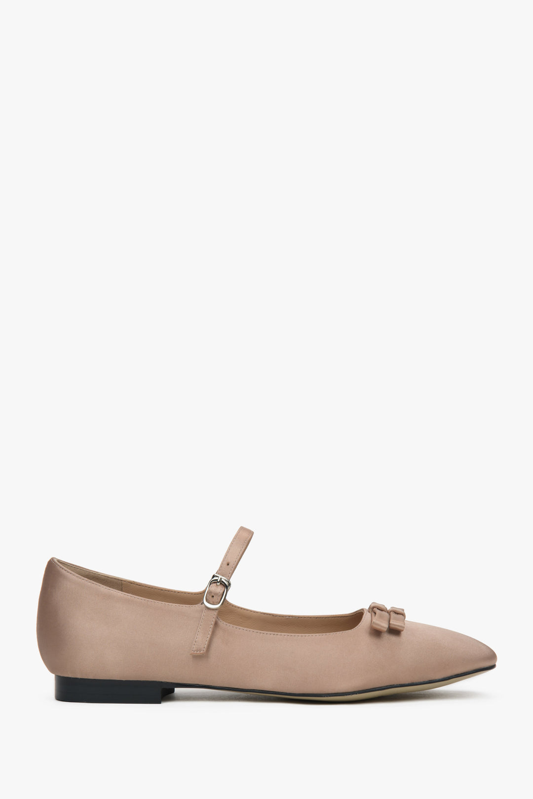 Women's Beige Textile Ballet Flats with a Buckle Estro ER00117136.