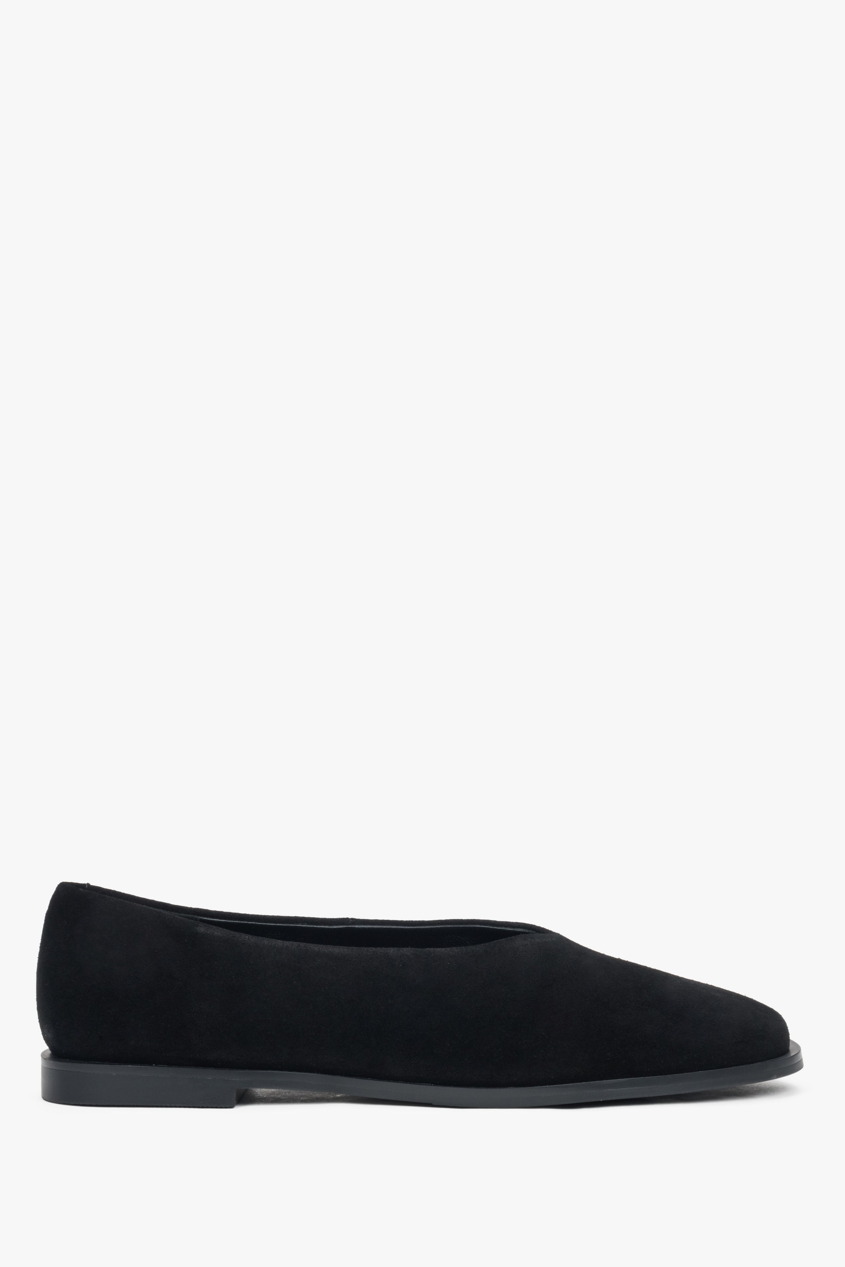 Women's Black Barefoot-Style Ballet Flats made of Soft Velour Estro ER00117917.