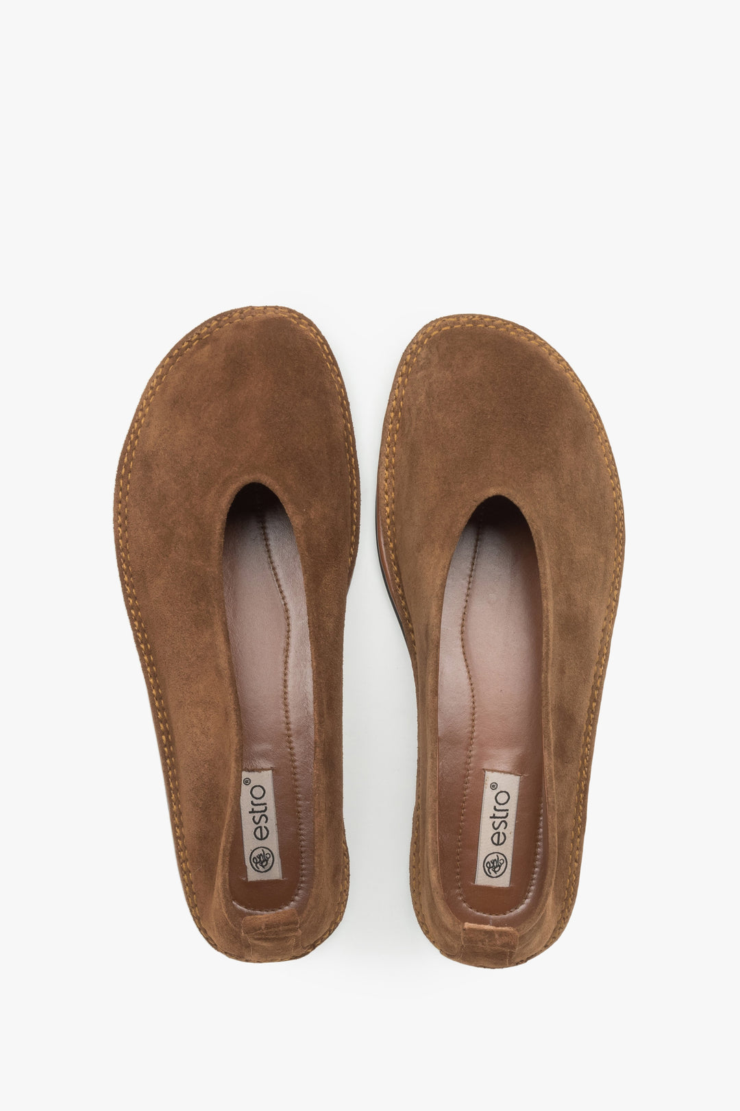 Brown velour ballet flats from Estro, the perfect combination of comfort and style.