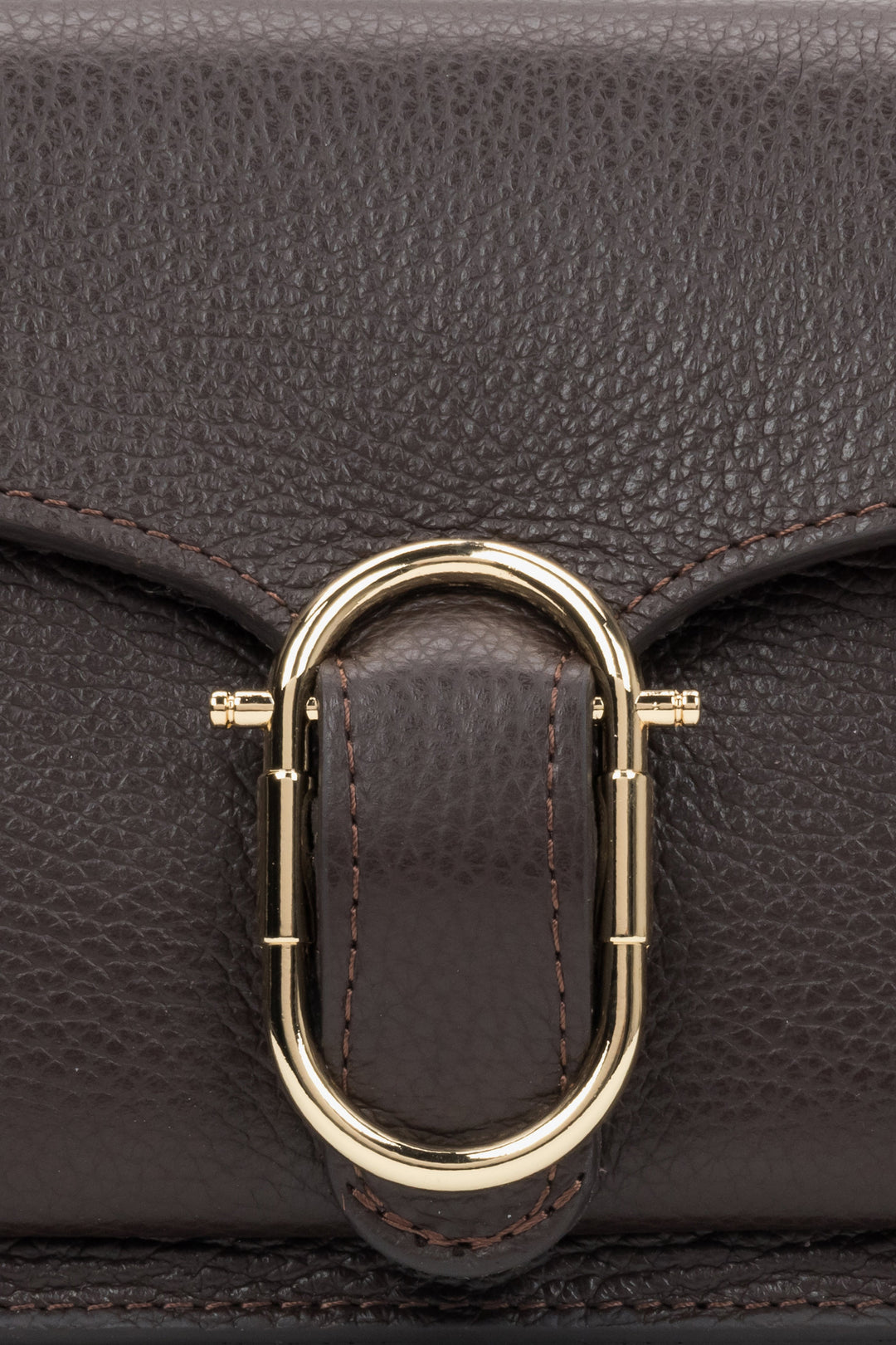 A Women's Small Saddle Brown Shoulder Bag Handmade in Italy.
