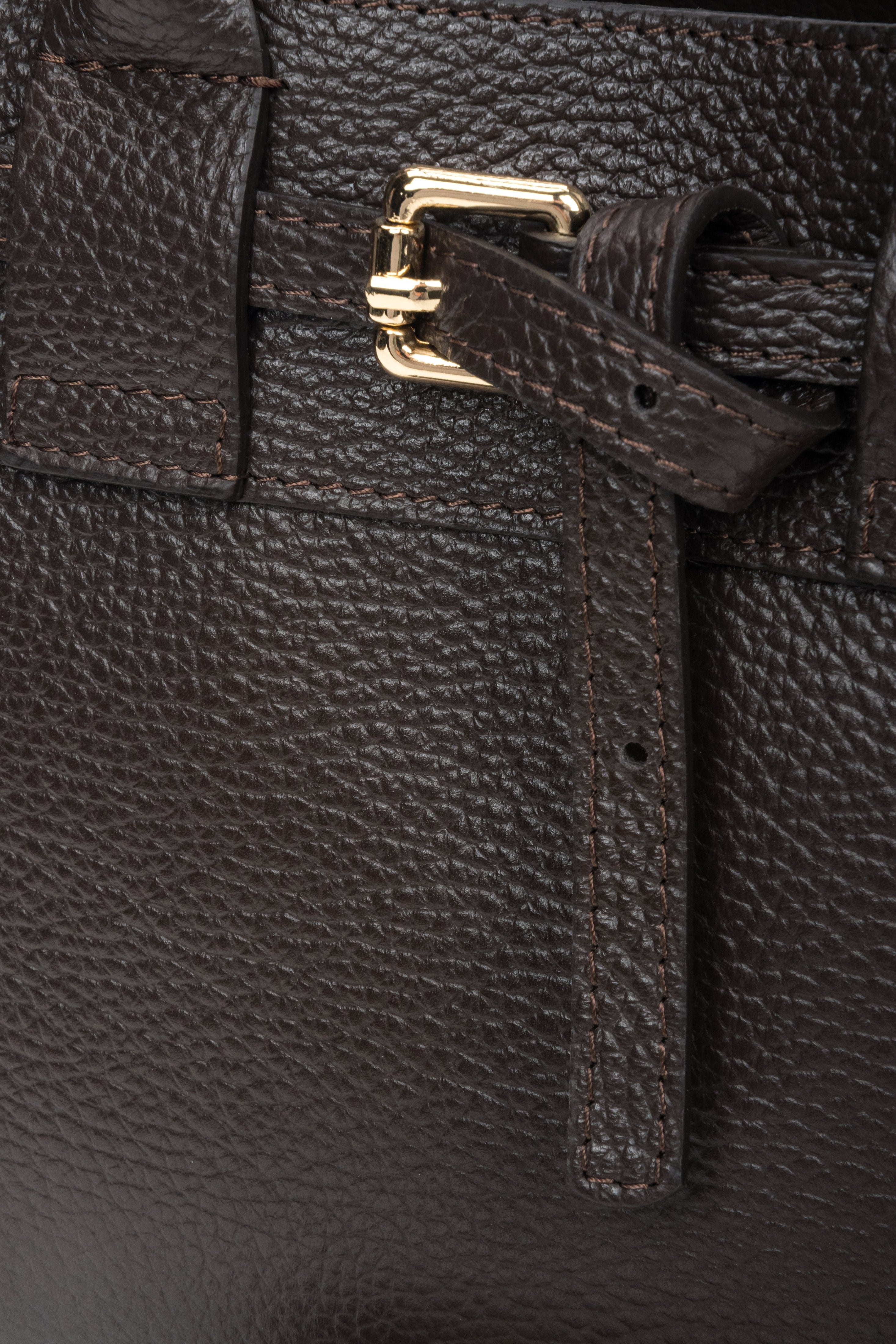 Made of Premium Italian Genuine Leather, women's small dark brown satchel handbag Estro ER00118336.