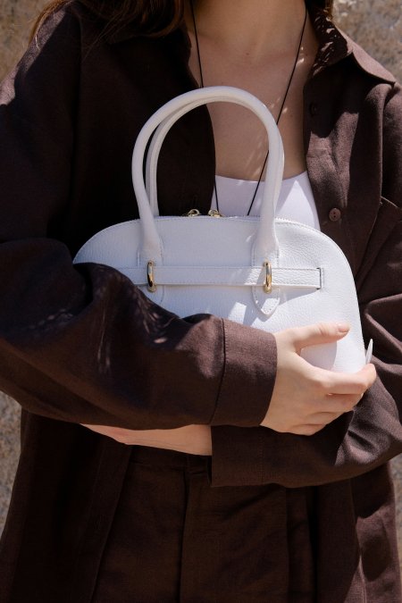 Women's White Leather Shoulder Bag Handmade in Italy.
