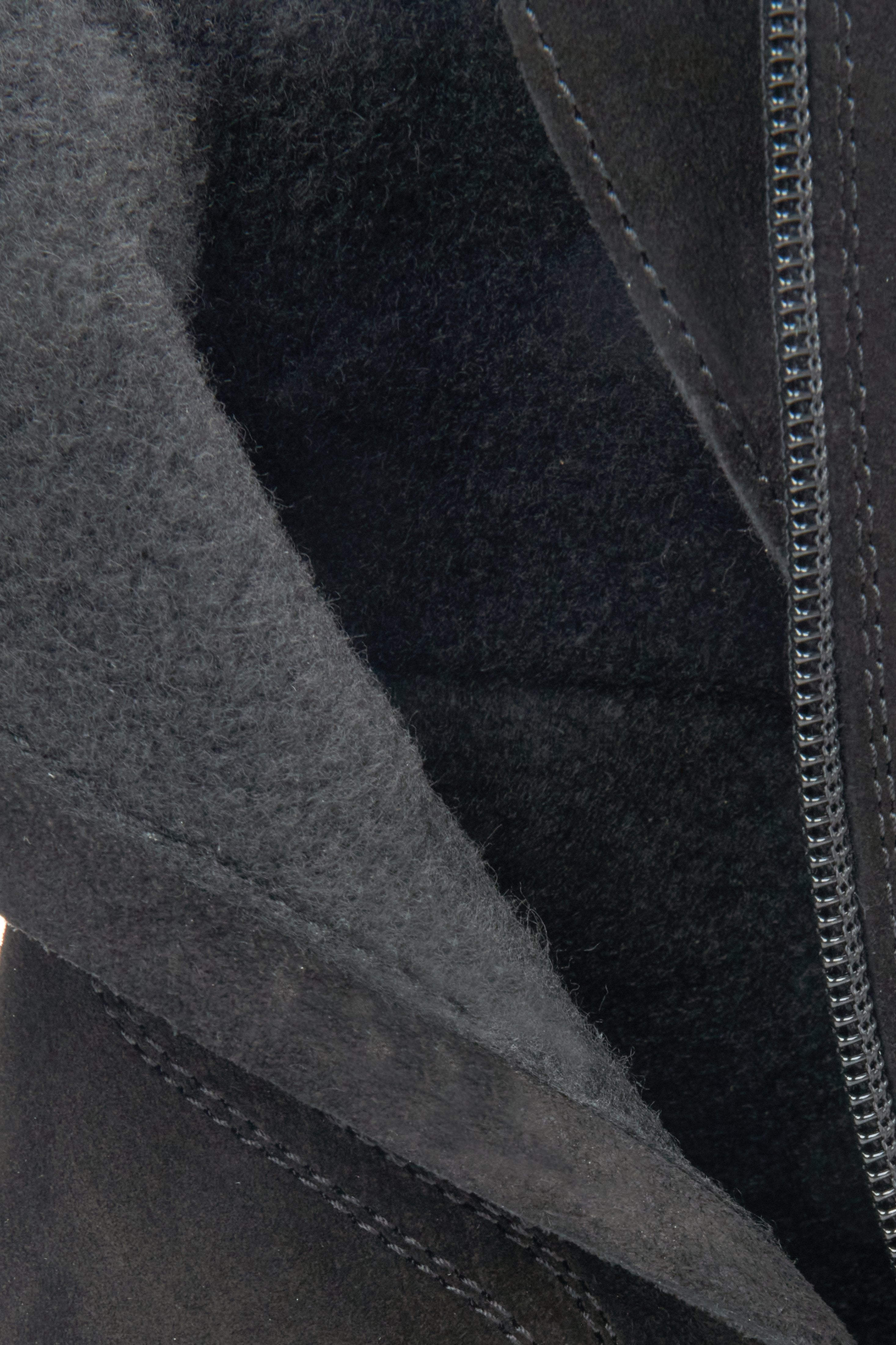 Women's black ankle boots by Estro - close-up of the interior.