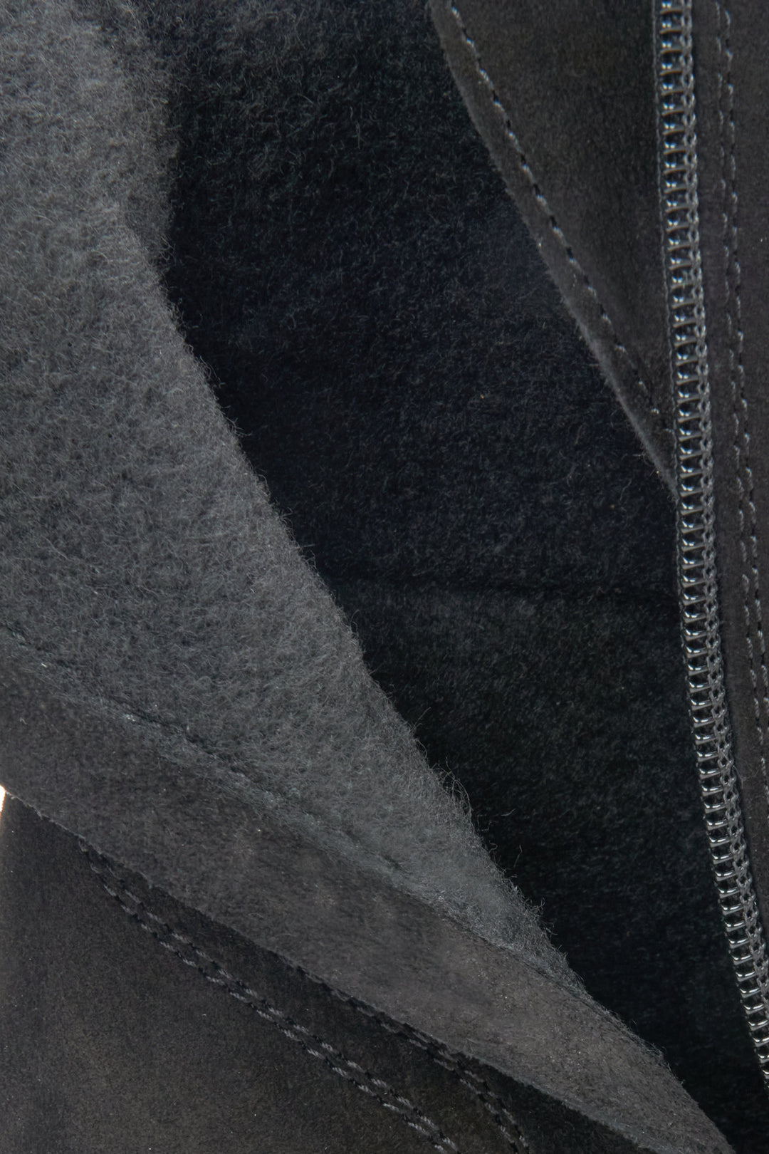 Women's black ankle boots by Estro - close-up of the interior.