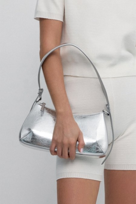 Women's Silver Leather Handbag Estro ER00116809.