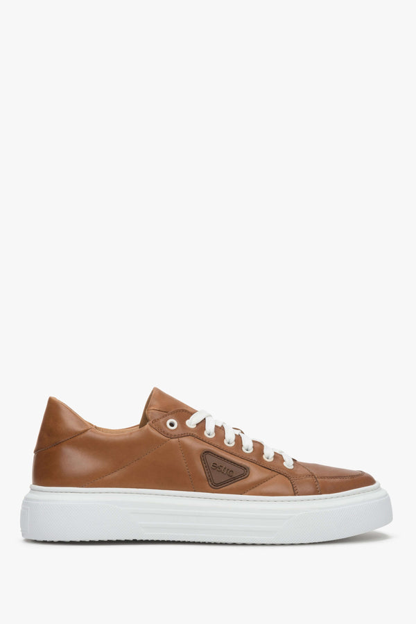 Men's brown sneakers made of genuine leather - shoe profile.