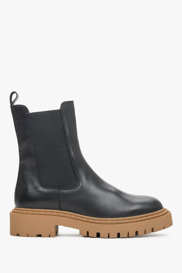 Women's Black Chelsea Boot with Brown Chunky Sole ER00111840