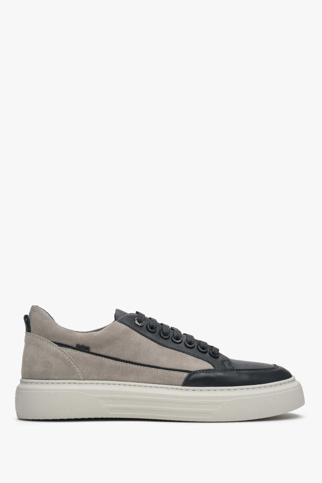 Men's Grey-Black Velour Low Top Sneakers Estro ER00113449.