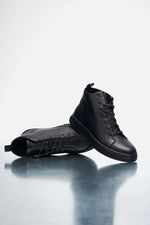 Men's Black High-top Sneakers made of Genuine Leather Estro ER00111803.