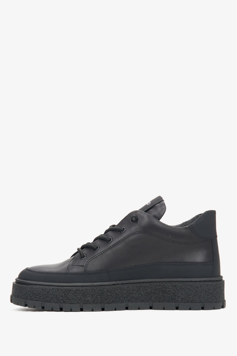 Men's black high-top sneakers made of Italian genuine leather - side profile of the shoe.