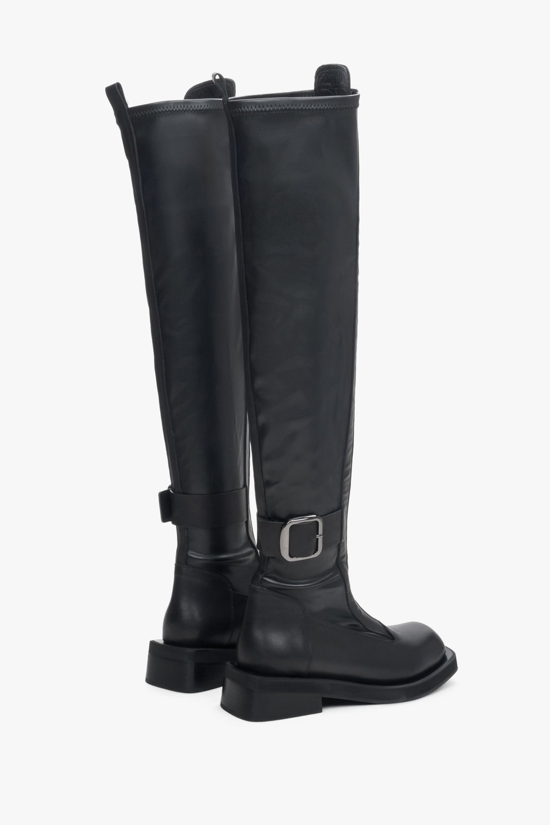Estro women's black leather boots with elastic shaft.