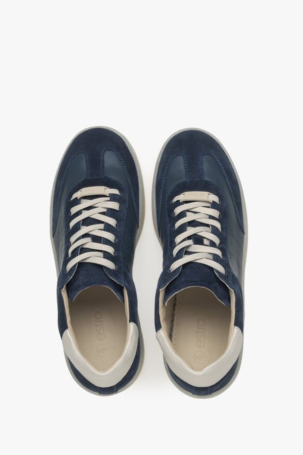 Women's dark blue sneakers made of leather and velour Estro - top view.