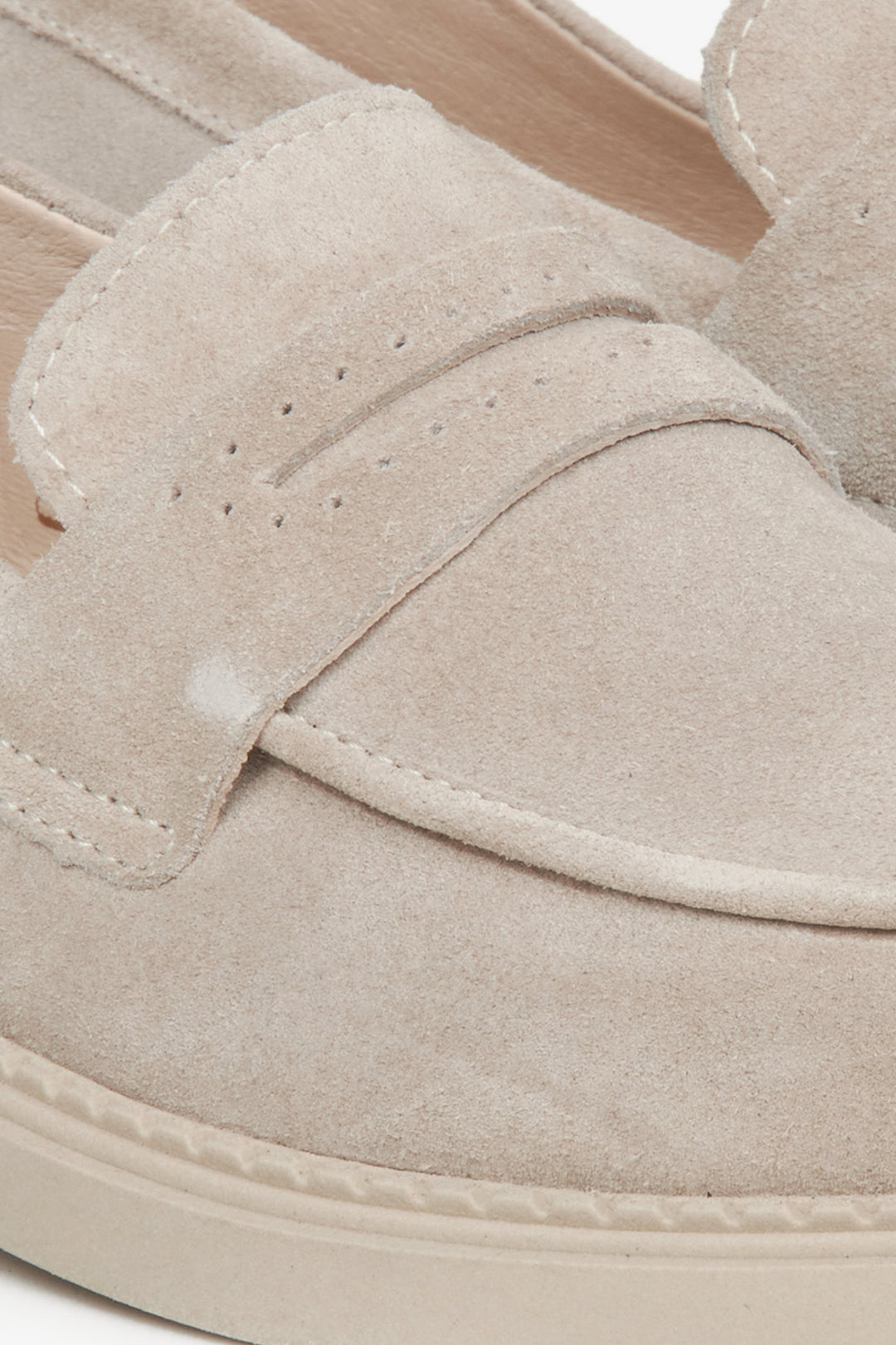 Women's velour loafers in beige colour by Estro - close-up on details.