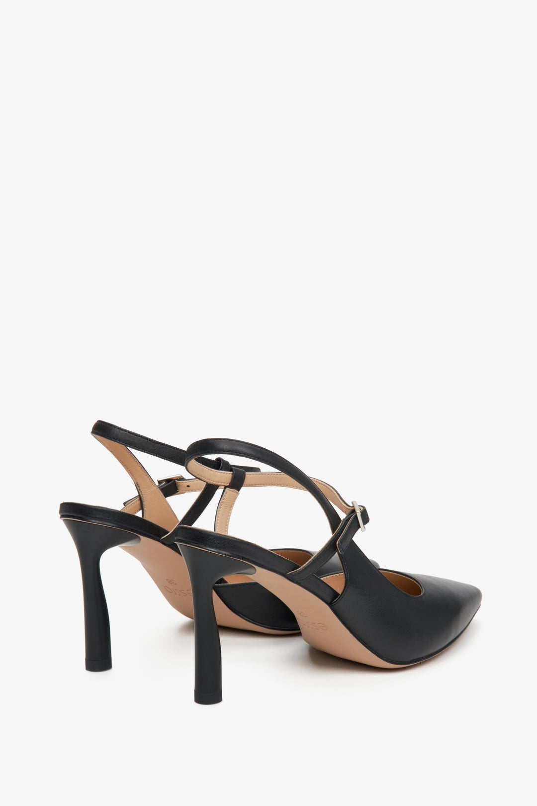 Women's slingback high heels in black made of natural leather Estro - a close-up on heel.