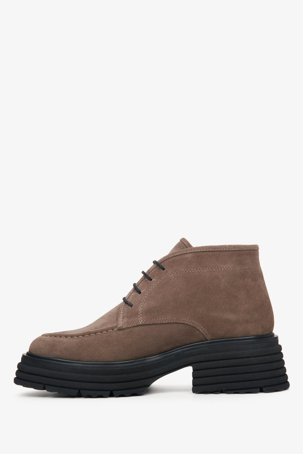 Women's suede brown lace-up boots by Estro - shoe profile.