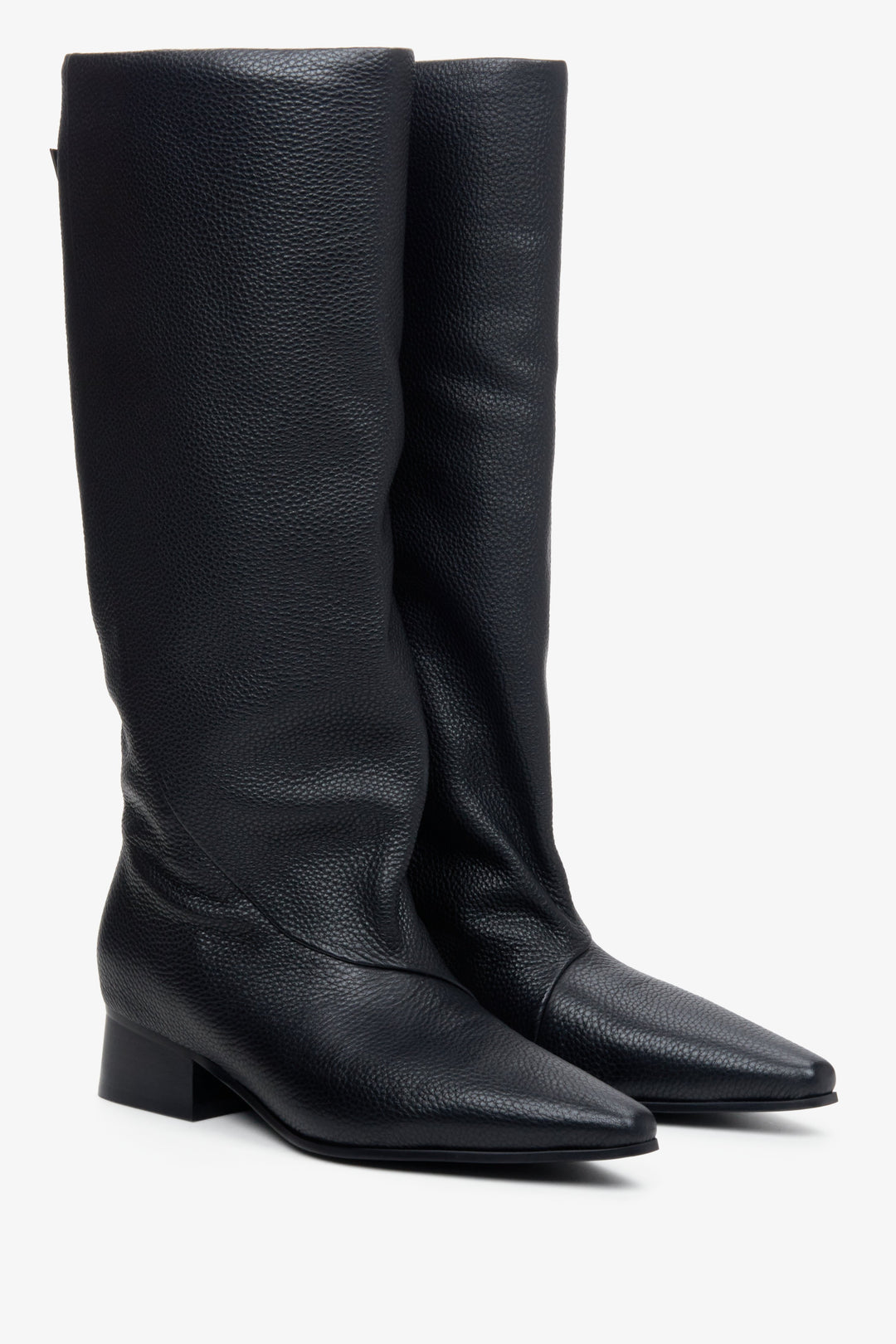 Women's black wide shaft boots made of genuine leather by Estro.