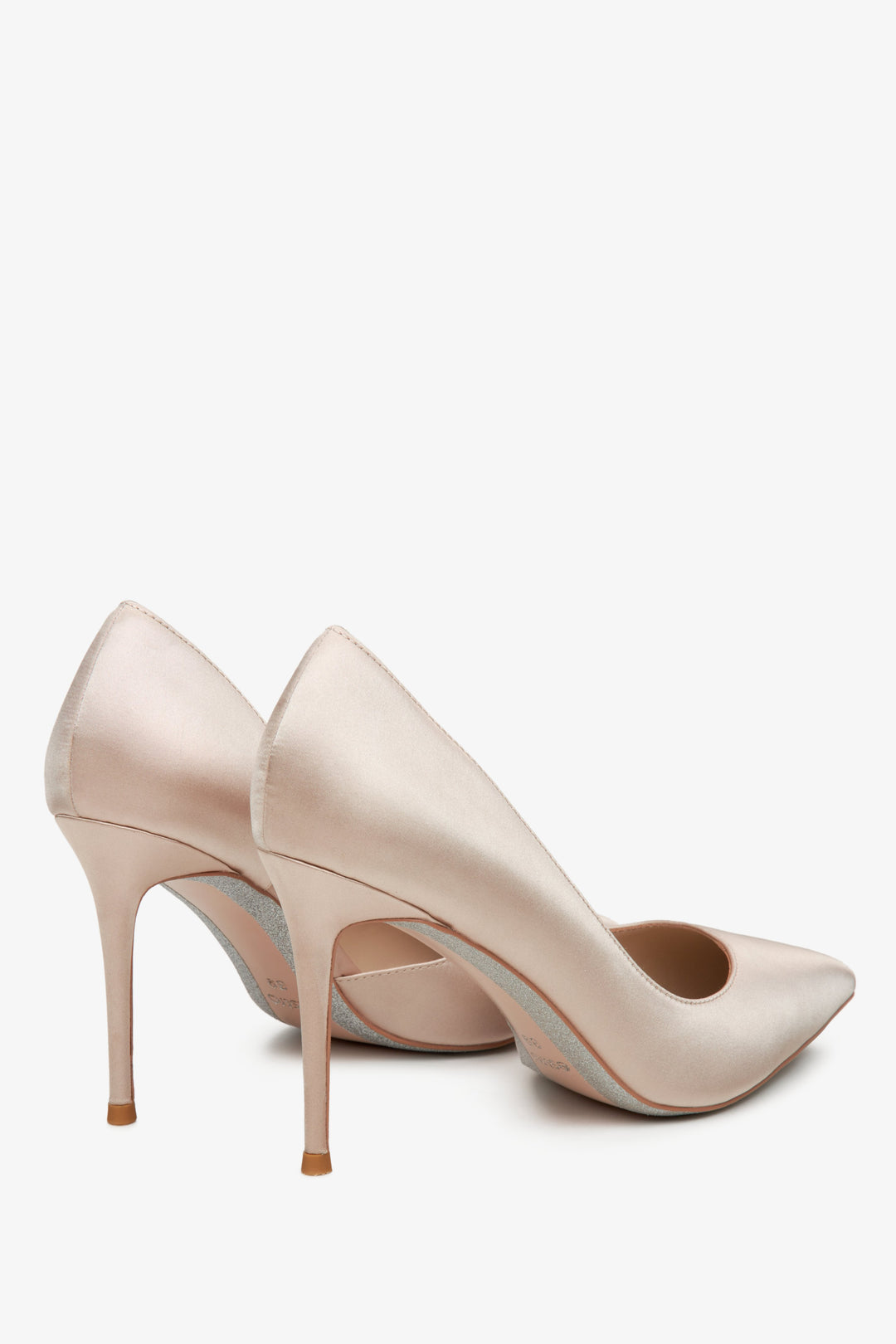 Women's powder pink Estro high heels with satin finish - close-up on the heel.