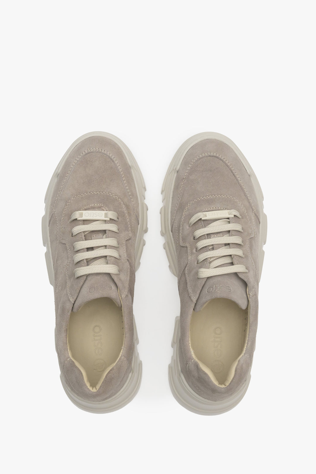 Women's grey sneakers chunky platform - presentation of the model from above.