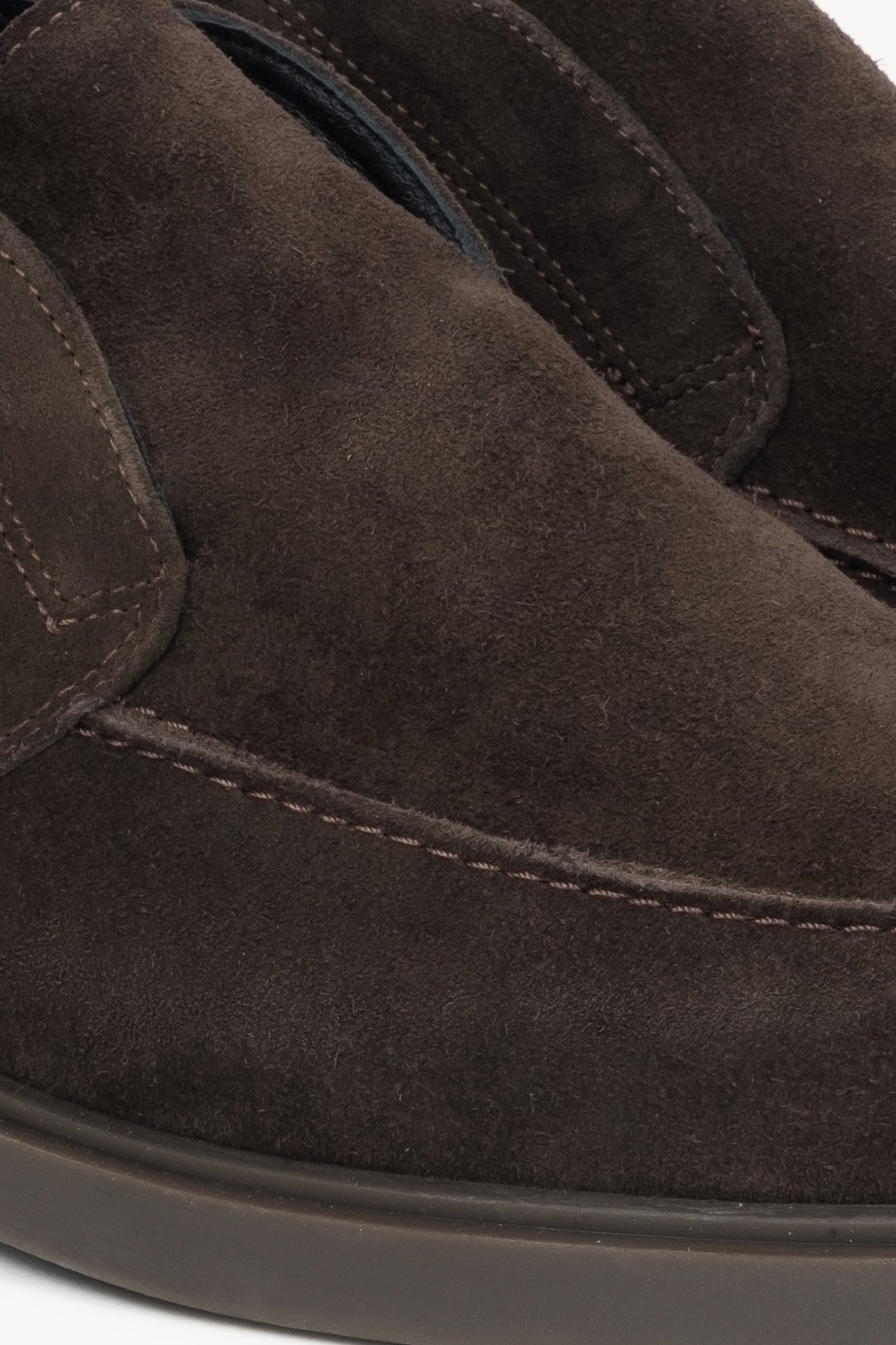 Soft men's loafers made of genuine velour by Estro - close-up of the details.