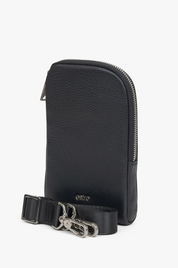 Black men's shoulder bag made of high-quality genuine leather, by Estro.