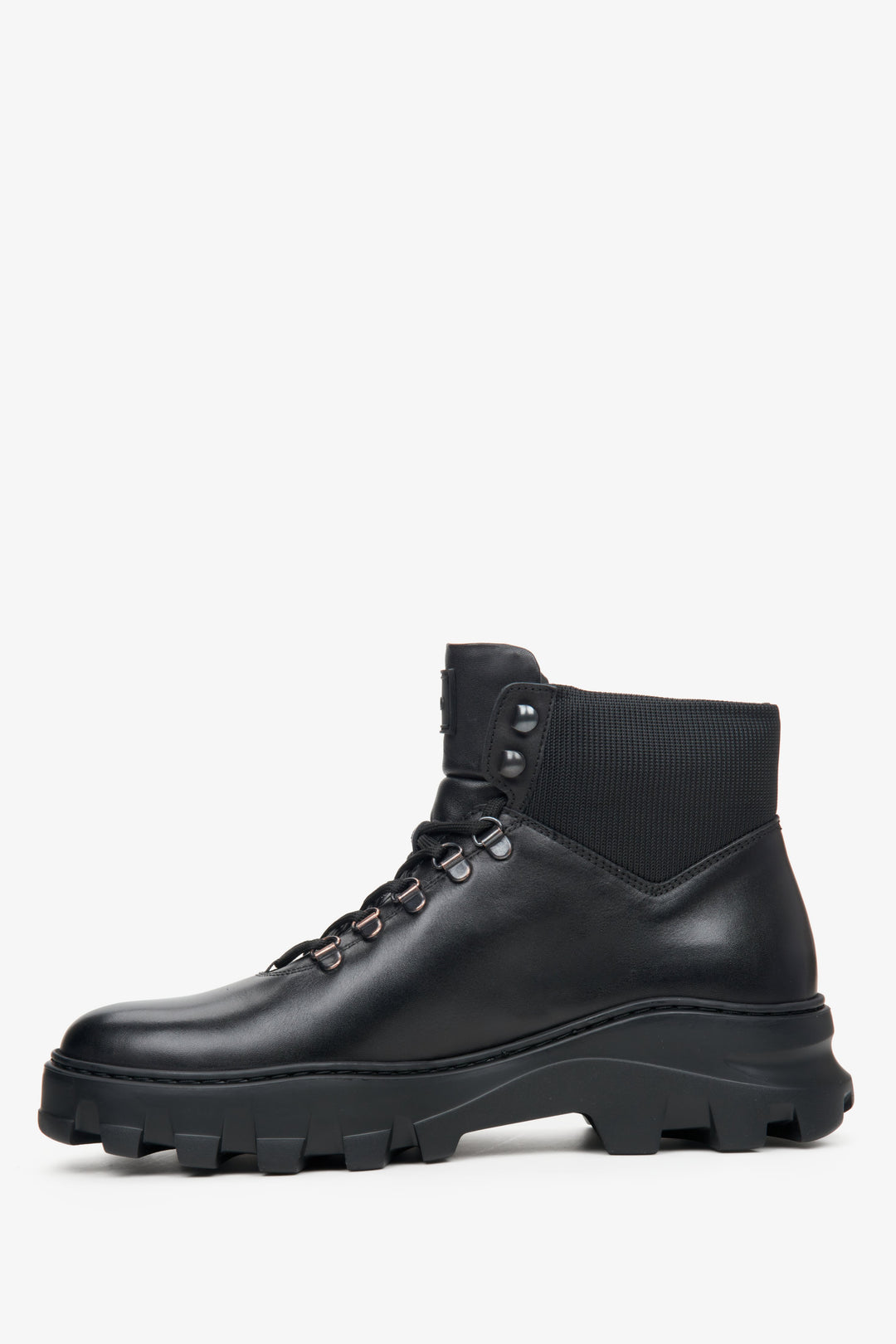 Men's black Estro boots made of genuine leather - shoe profile.