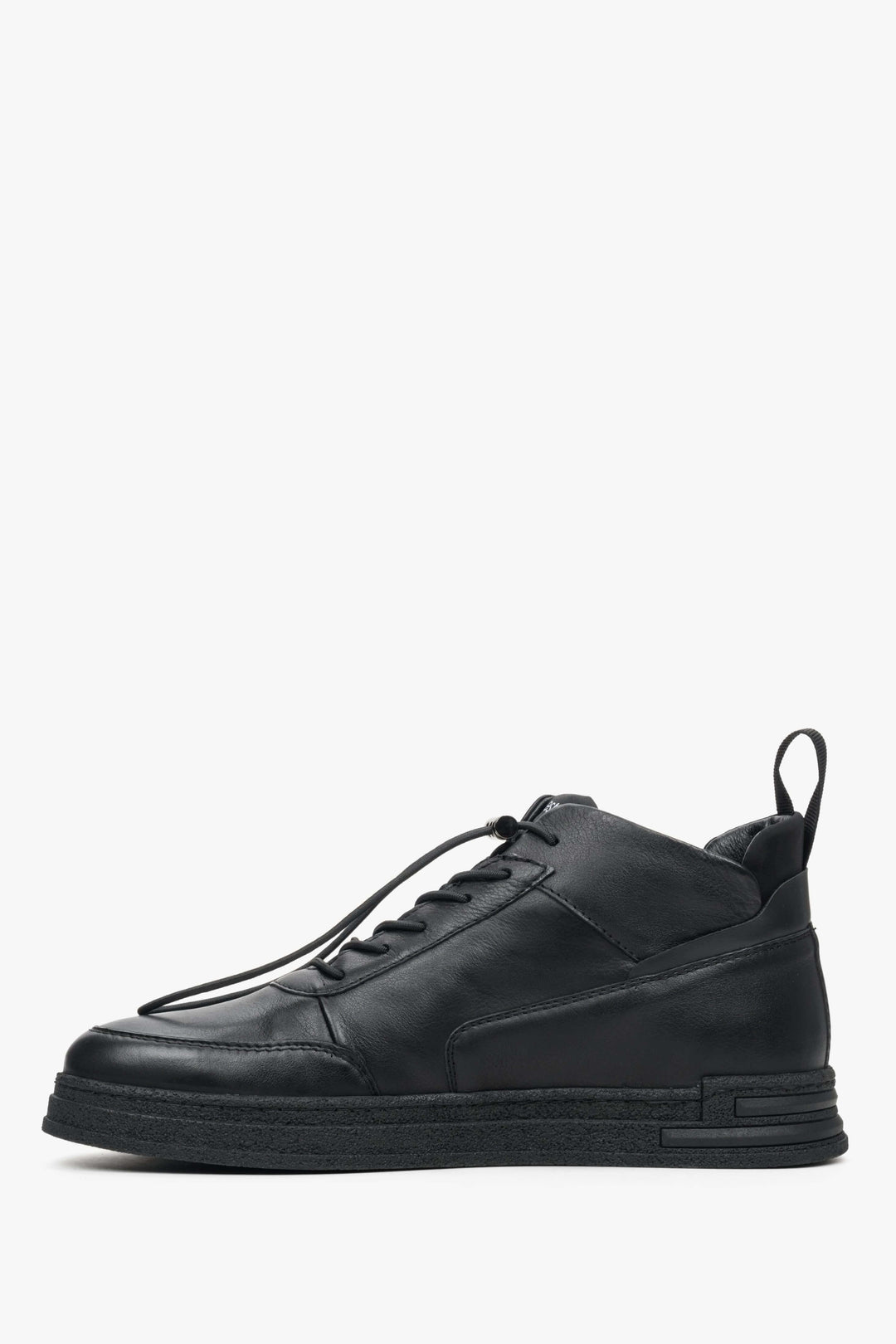 Men's sneakers in black color from genuine leather Estro - shoe profile.