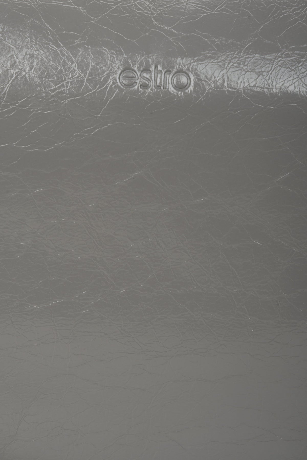 Women's grey leather shoulder bag - close-up on the details.